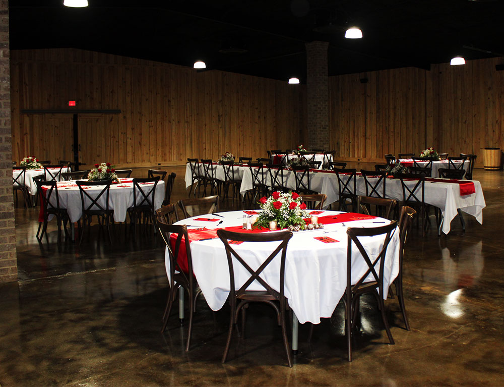 Book our Cottonwood Barn for your next corporate outing, reunion, fundraiser, or wedding!